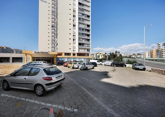 Ocean Studio- Pet Frendly